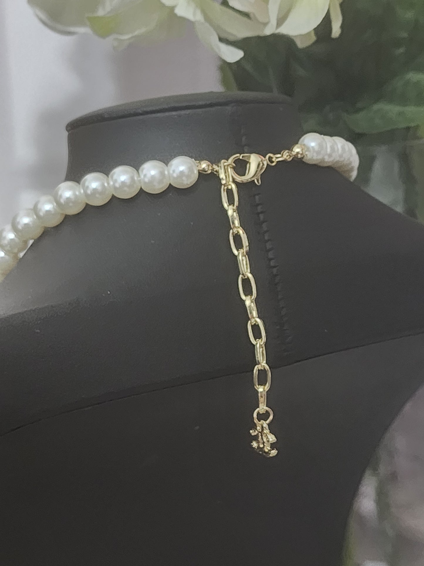 Inspired Pearl Choker/Necklace